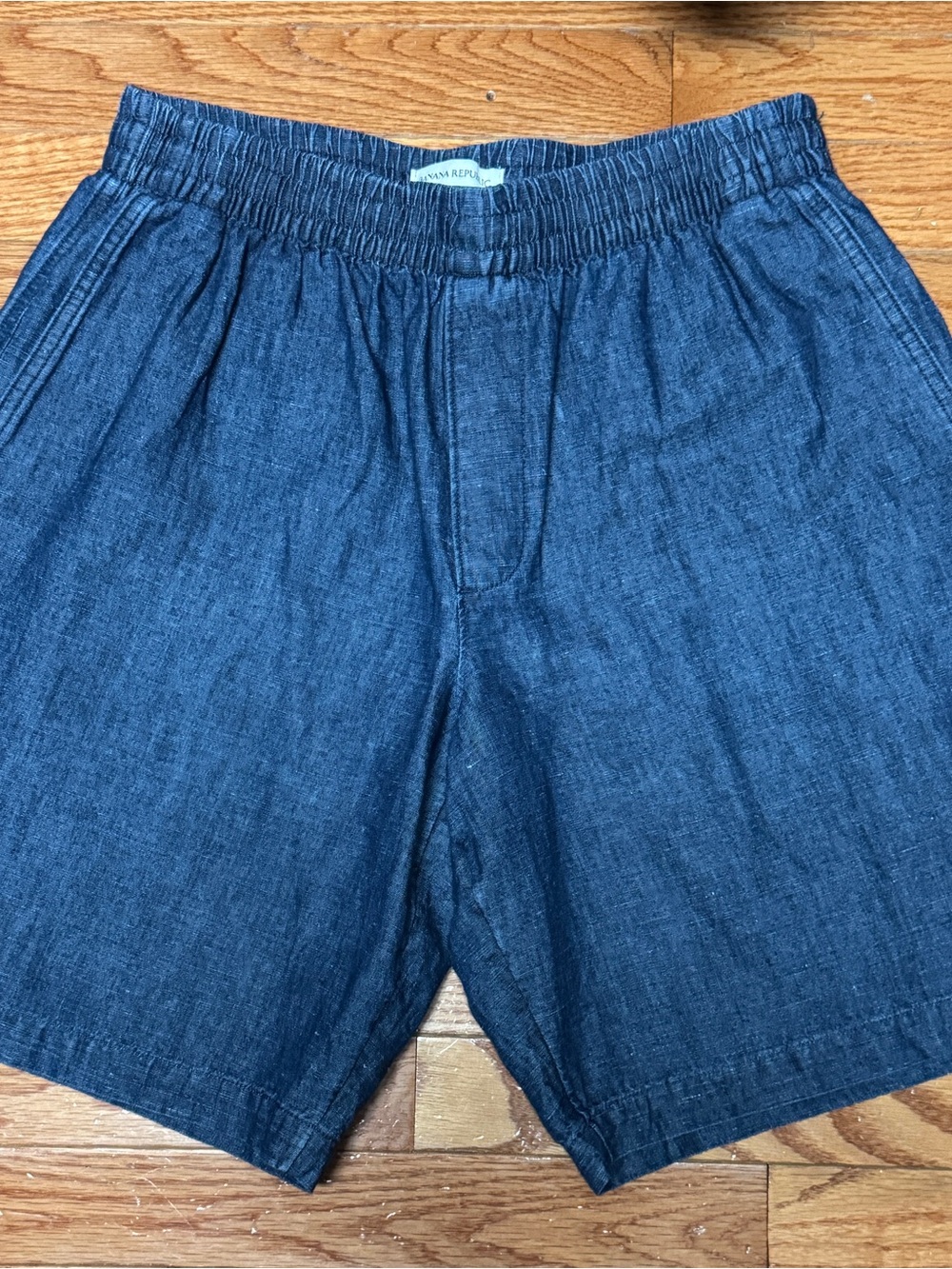 Banana Republic 9.5" COTTON-HEMP CHAMBRAY Baggy fit Shorts | NWOT